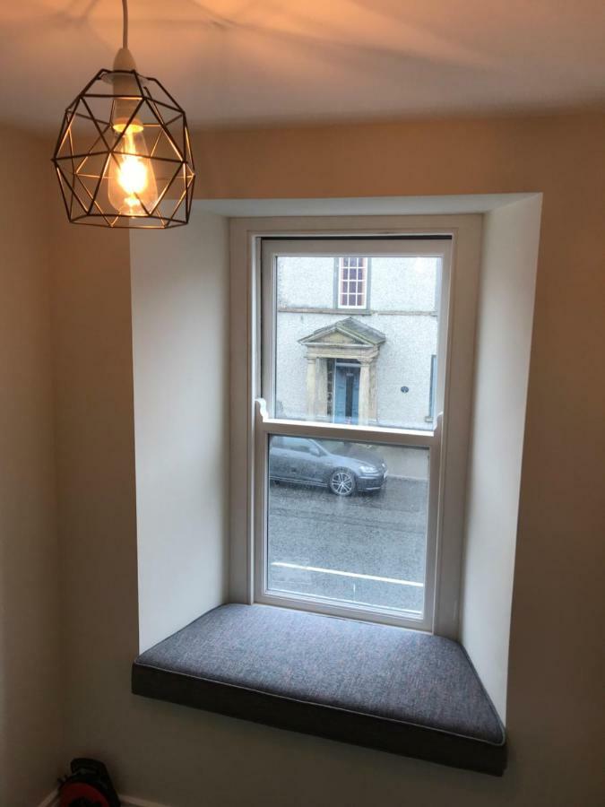 בושמילס Bush House Accommodation - The Distillery מראה חיצוני תמונה